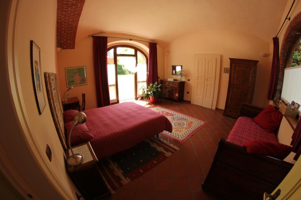 B&B Cascina Moncrava Ивреа Екстериор снимка