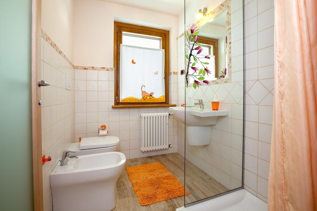 B&B Cascina Moncrava Ивреа Екстериор снимка
